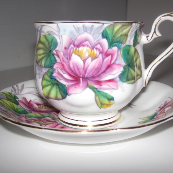 Royal Albert Other - Royal Albert Bone China Teacup/Saucer